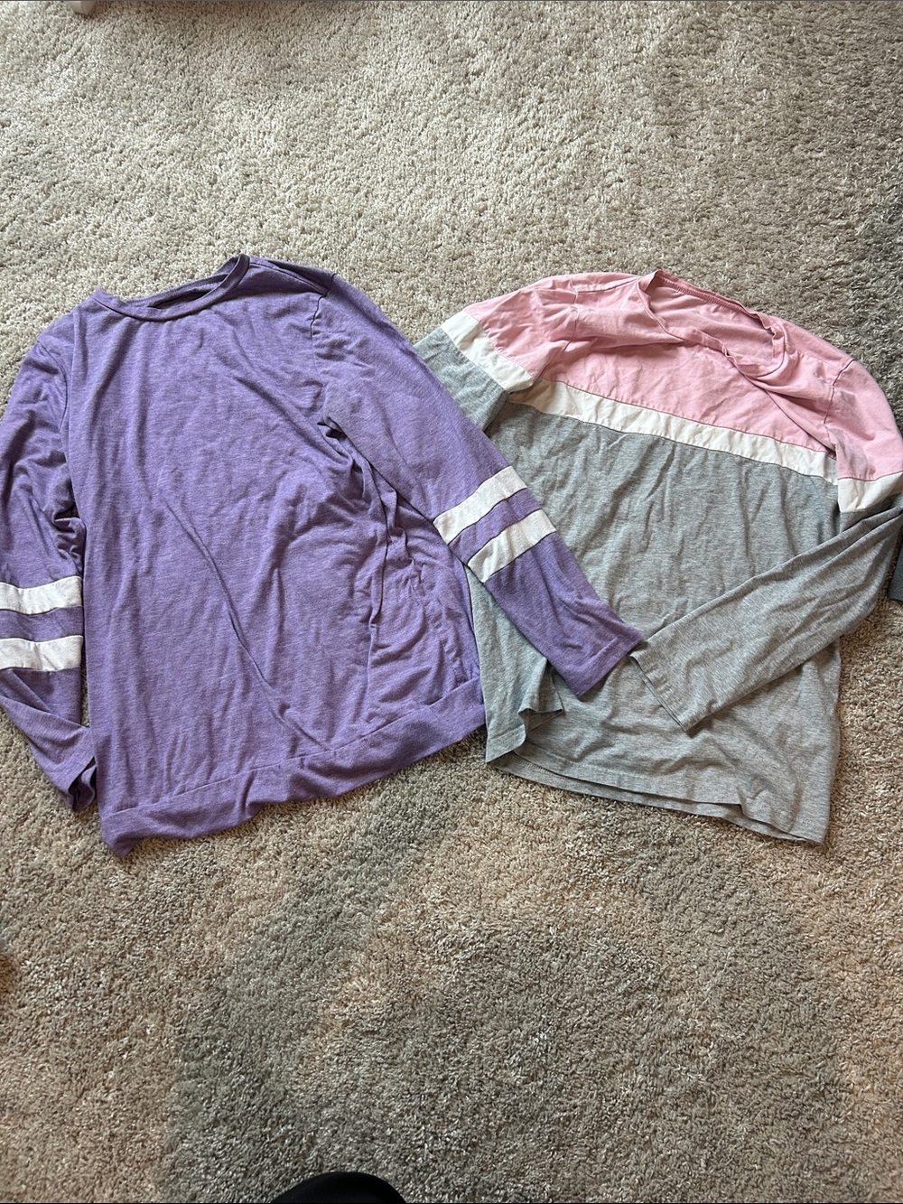 Bundle/lot 2 long sleeve women’s tees SM